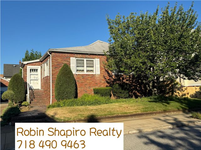 [Belle Harbor Real Estate, listing number 3314845]