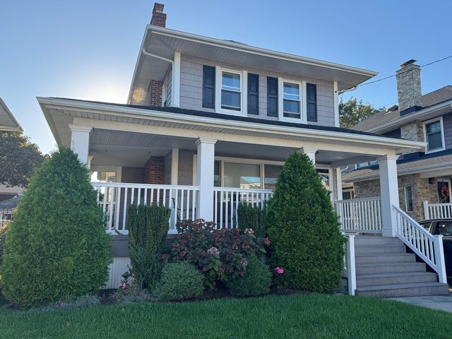 [Belle Harbor Real Estate, listing number 3320649]