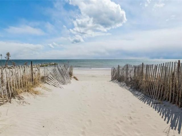 [Neponsit Real Estate, listing number 3323559]