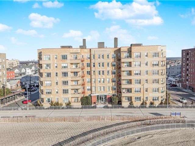 [Rockaway Park Real Estate, listing number 3332355]