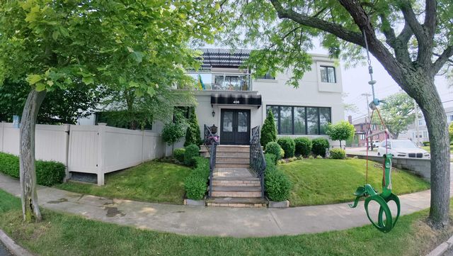 [Neponsit Real Estate, listing number 3333368]