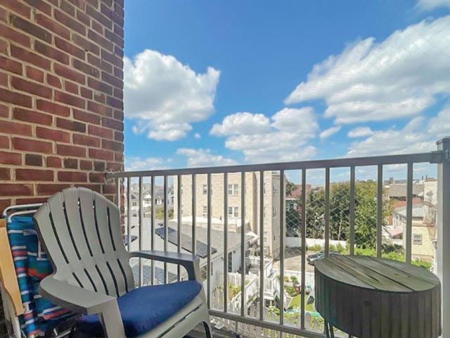 [Rockaway Park Real Estate, listing number 3351177]