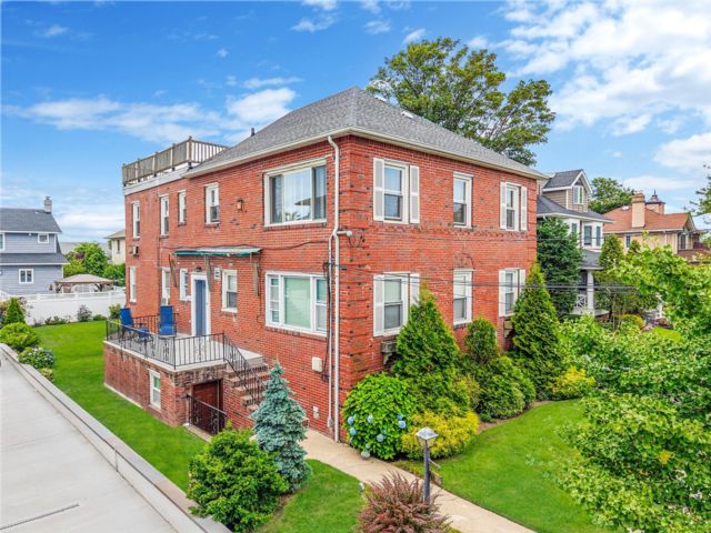 [Belle Harbor Real Estate, listing number 7186049]