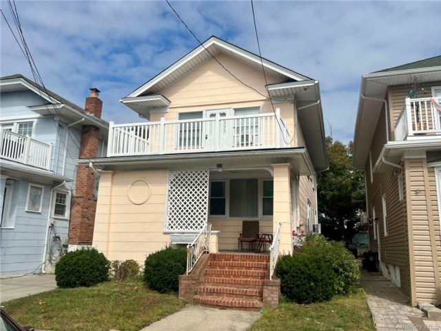 [Belle Harbor Real Estate, listing number 7229416]